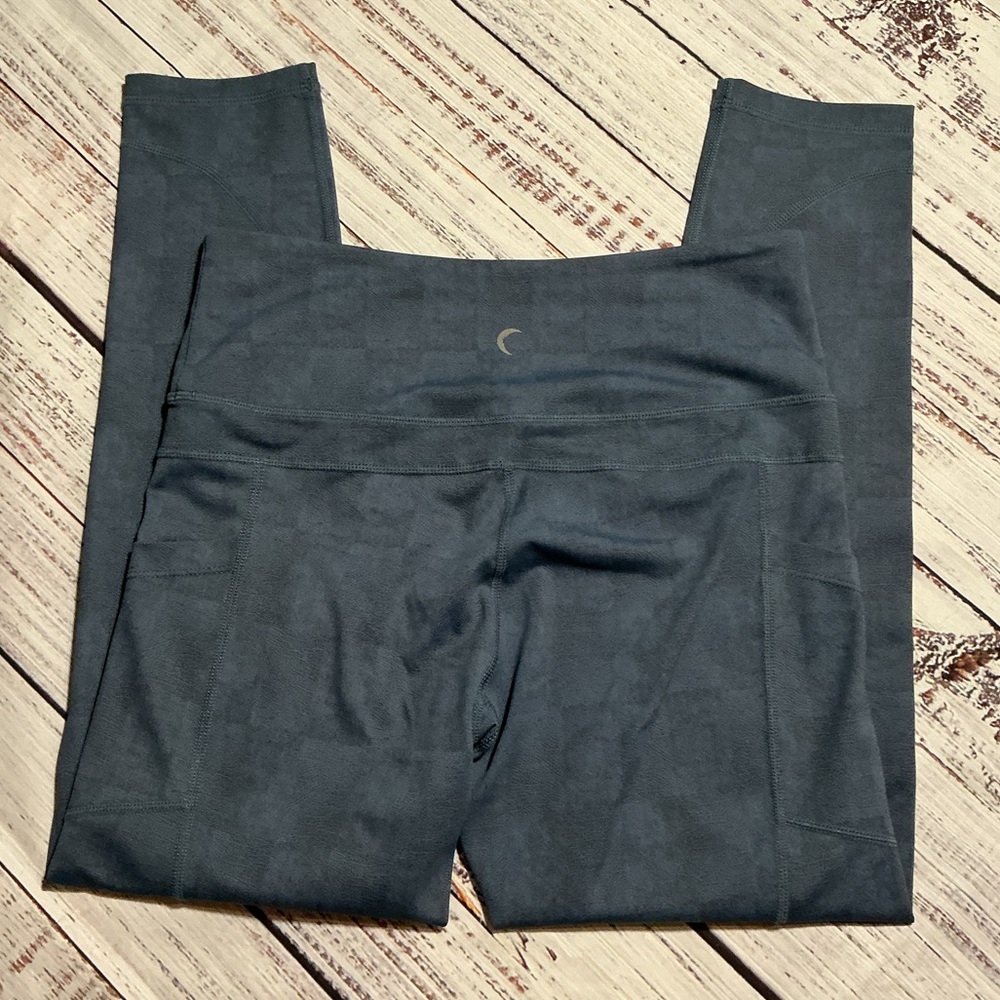 ZYIA Active Leggings. Size L/XL. - Picture 2 of 9